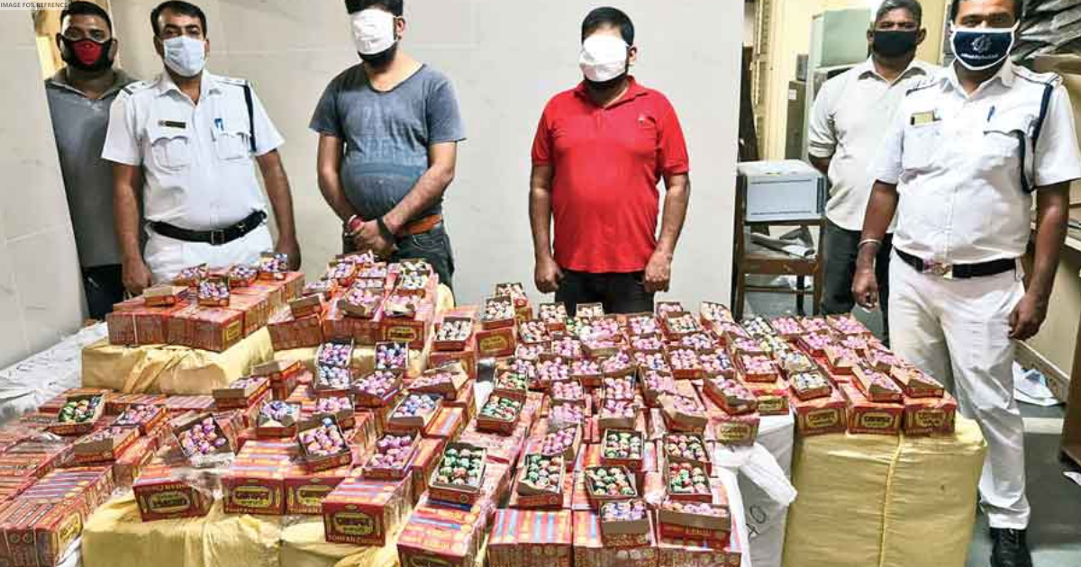 WB police seizes 250 kg of firecrackers in Kolkata